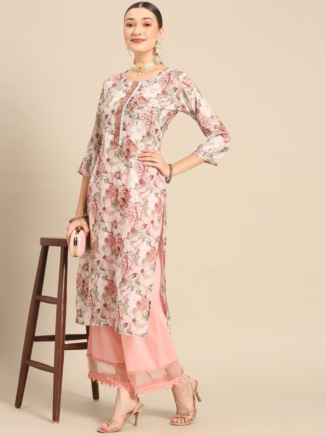 Sangria Women White & Pink Floral Printed Kurta
