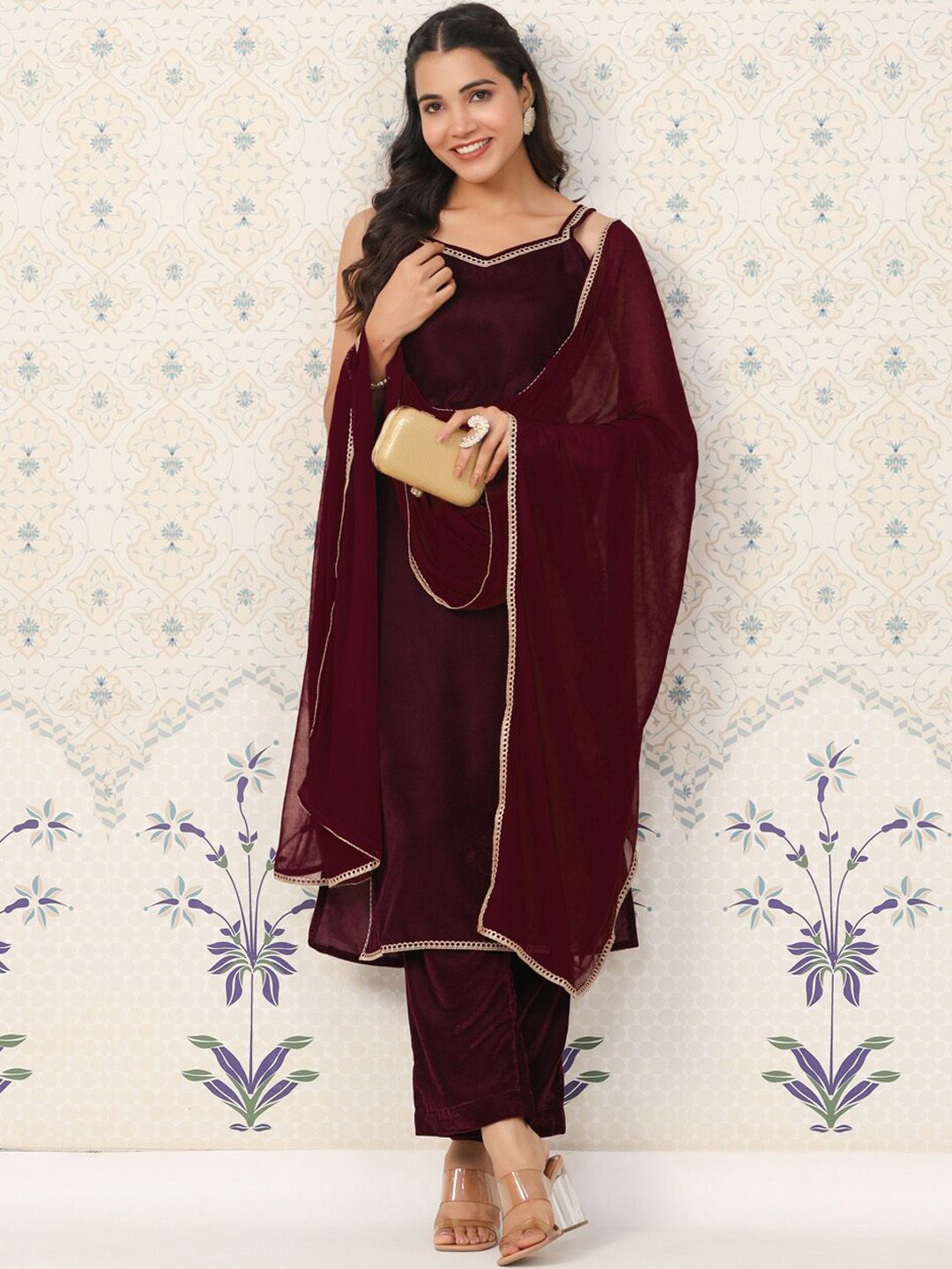 Ode by House of Pataudi Velvet Straight Kurta & Trousers With Dupatta - Distacart