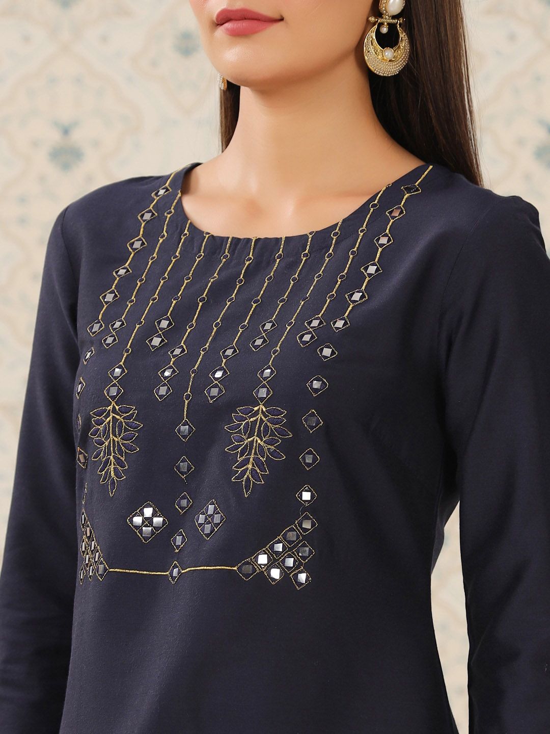 Ode by House of Pataudi Geometric Yoke Design Regular Thread Work Kurta With Trousers - Distacart