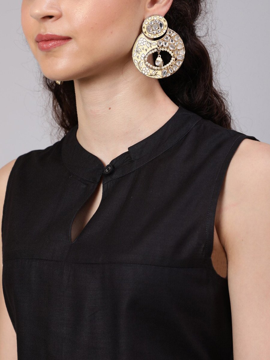 Aks Floral Embroidered Thread Work Straight Kurta With Palazzos - Distacart