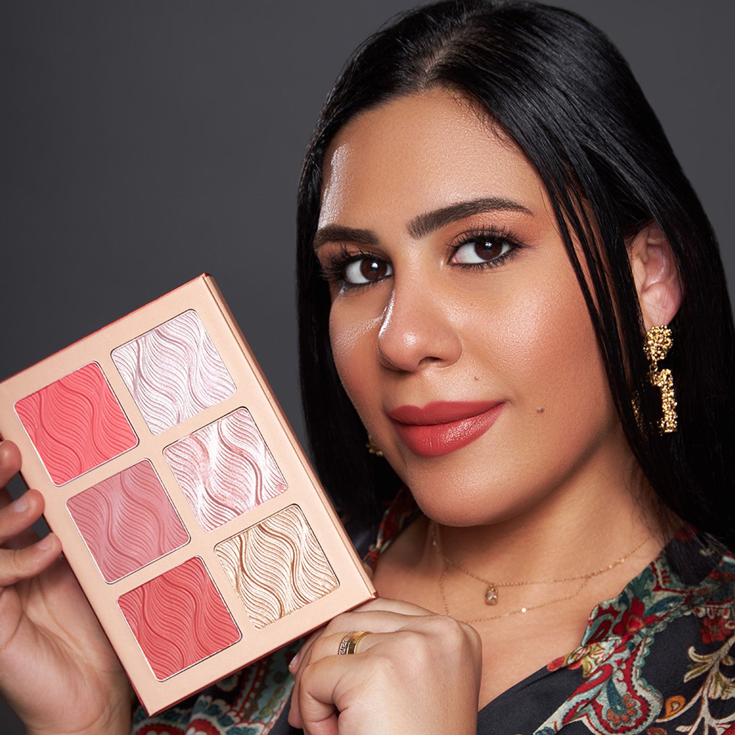 Character Glow & Blush Palette - Cbh002 - Distacart