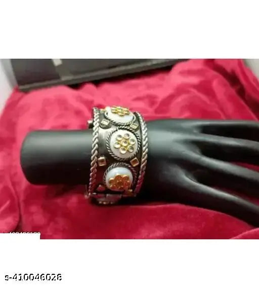 Tehzeeb Creations Women's Oxidised Bangle With Stone