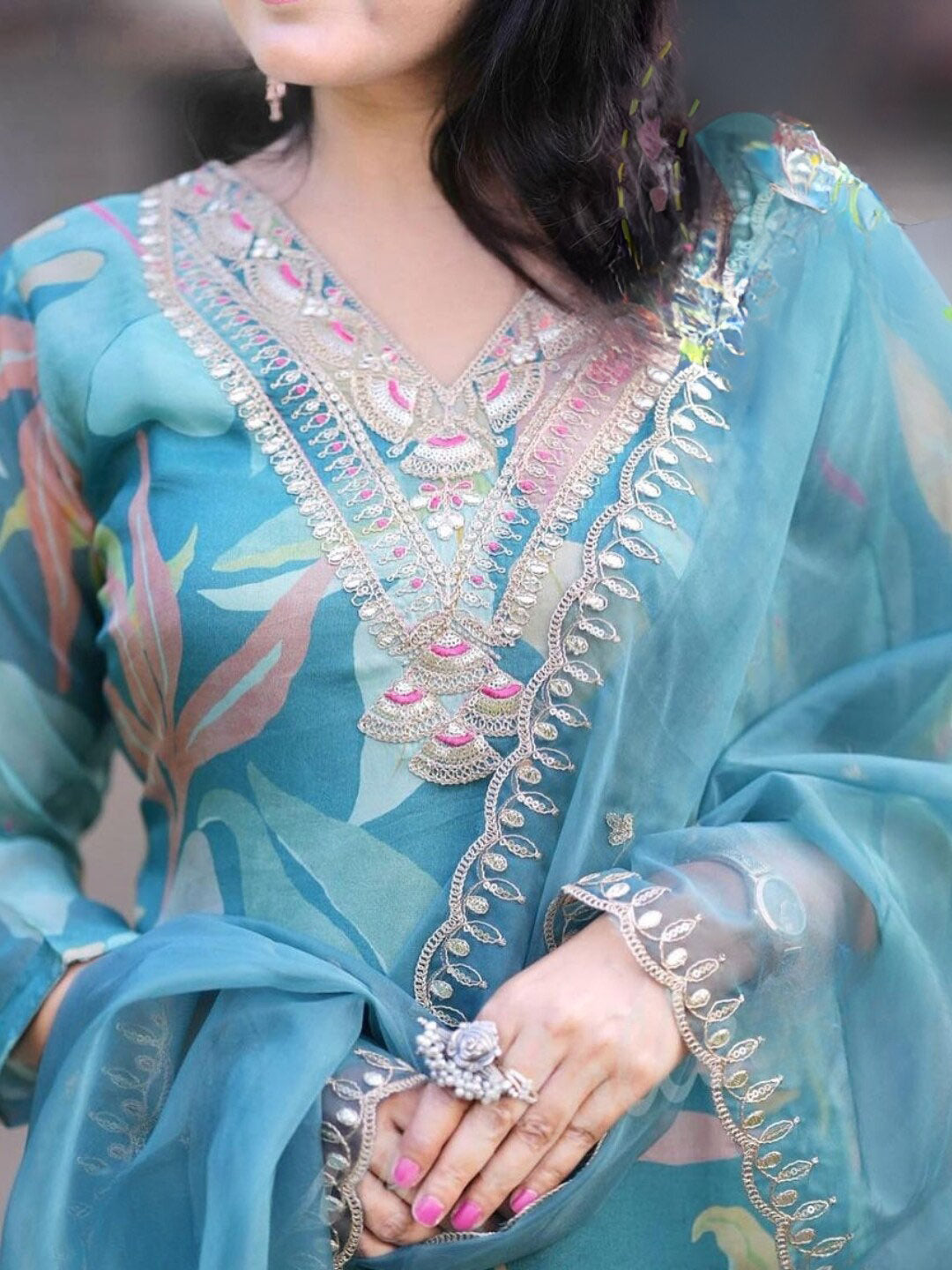 Kalini Floral Printed Thread Work Detail Straight Kurta & Trousers With Dupatta - Distacart