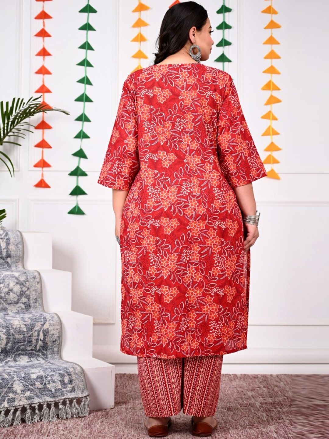 Swasti Plus Size Ethnic Motifs Printed Regular Pure Cotton Kurta with Trousers & Dupatta