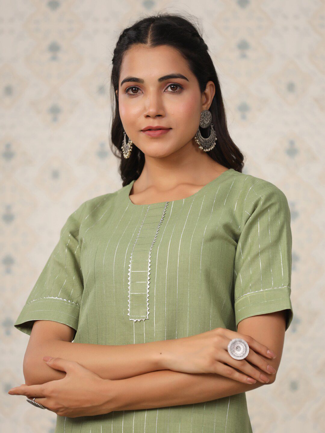 Ode by House of Pataudi Striped Regular Gotta Patti Kurta With Trousers - Distacart