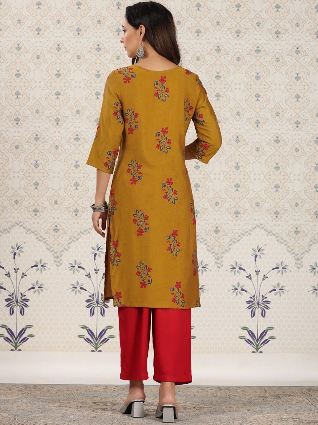 Ode by House of Pataudi Floral Printed Zari Detailed Straight Kurta - Distacart