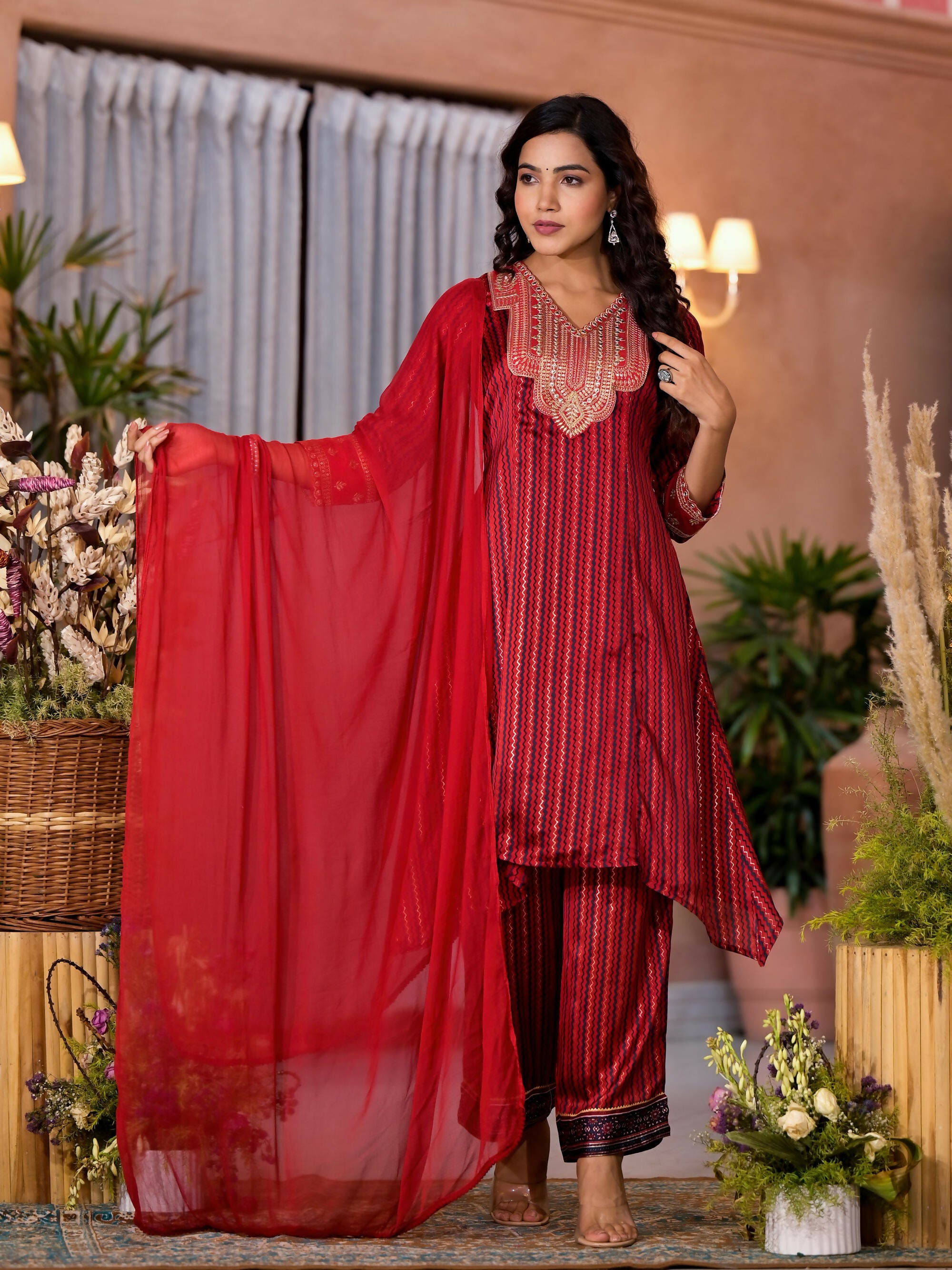 J4725RED (1)-2000x2667