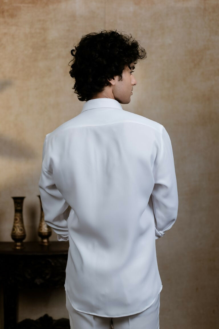 British White Sri Vari Sutra Shirt By Hilo Design - Distacart