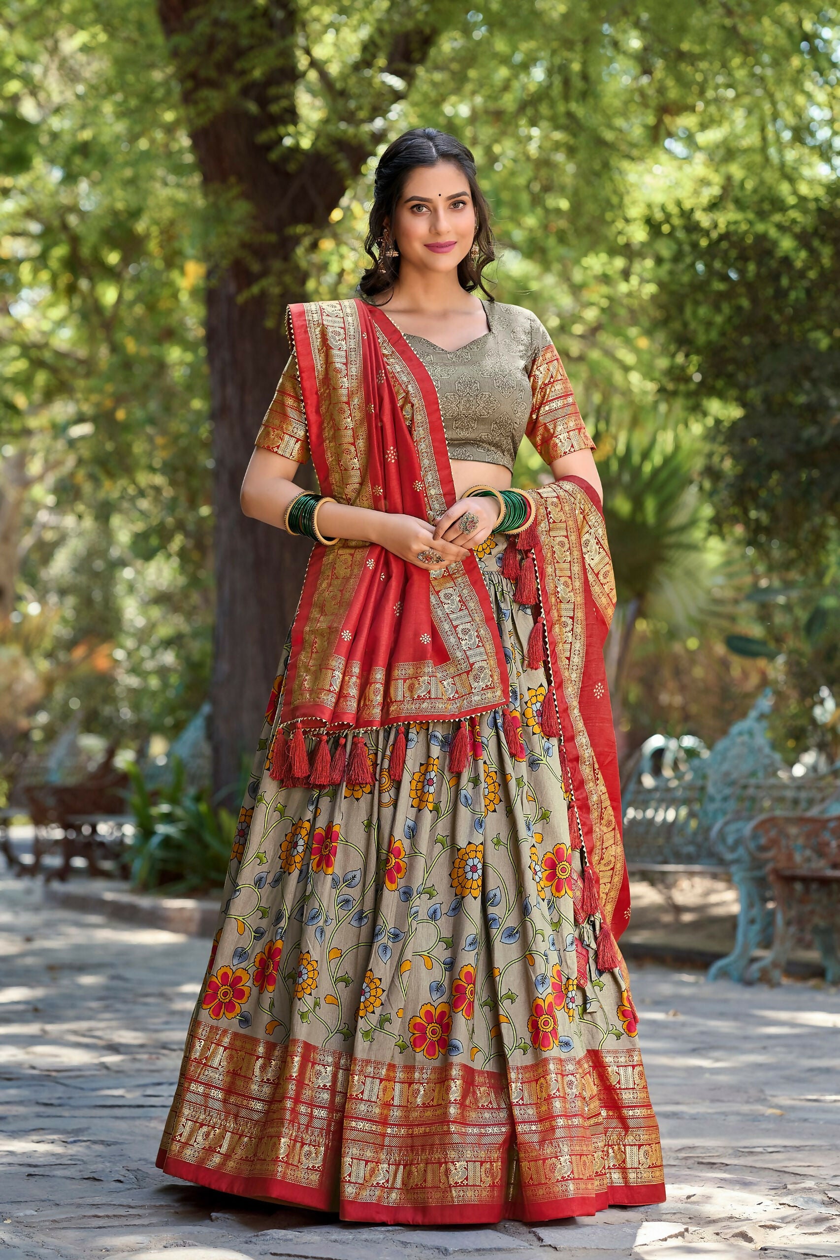 Vastranavya Kalamkari Print With Foil Print Lehenga with Unstitched Printed Blouse - Grey - Distacart