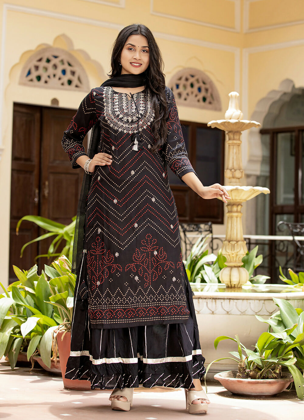 K_349_BLACK_03