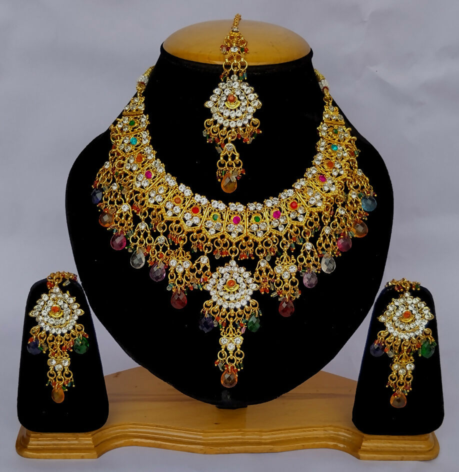Joban Fashion Hand Made High Quality Gold Plated Base Metal Alloy Kundan Stone Studded Kundan Jewellery Set