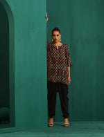 Thumbnail for trueBrowns Black Ikat Muslin Silk Printed High Low Co-ord Set - Distacart