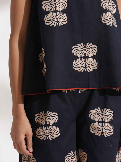 trueBrowns Black Cotton Print Top & Flared Pants Co-ord Set - Distacart