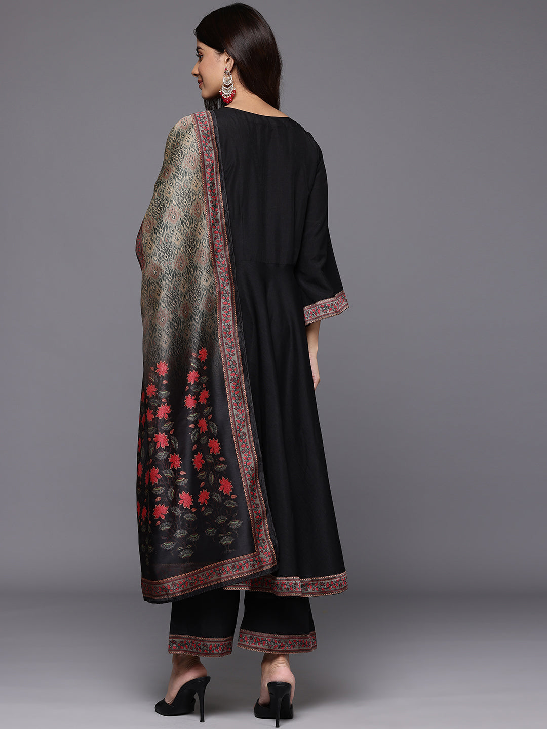 Varanga Women Black Floral Printed Embellished Anarkali Kurta Paired With Bottom And Printed Dupatta - Distacart
