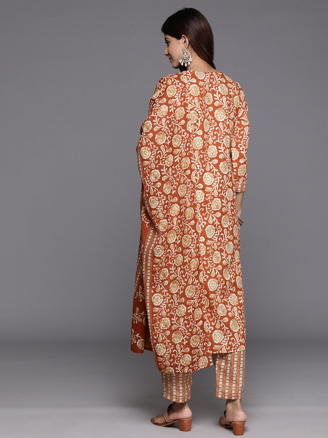 Varanga Women Rust Floral Printed Kurta Paired With Bottom & Dupatta - Distacart