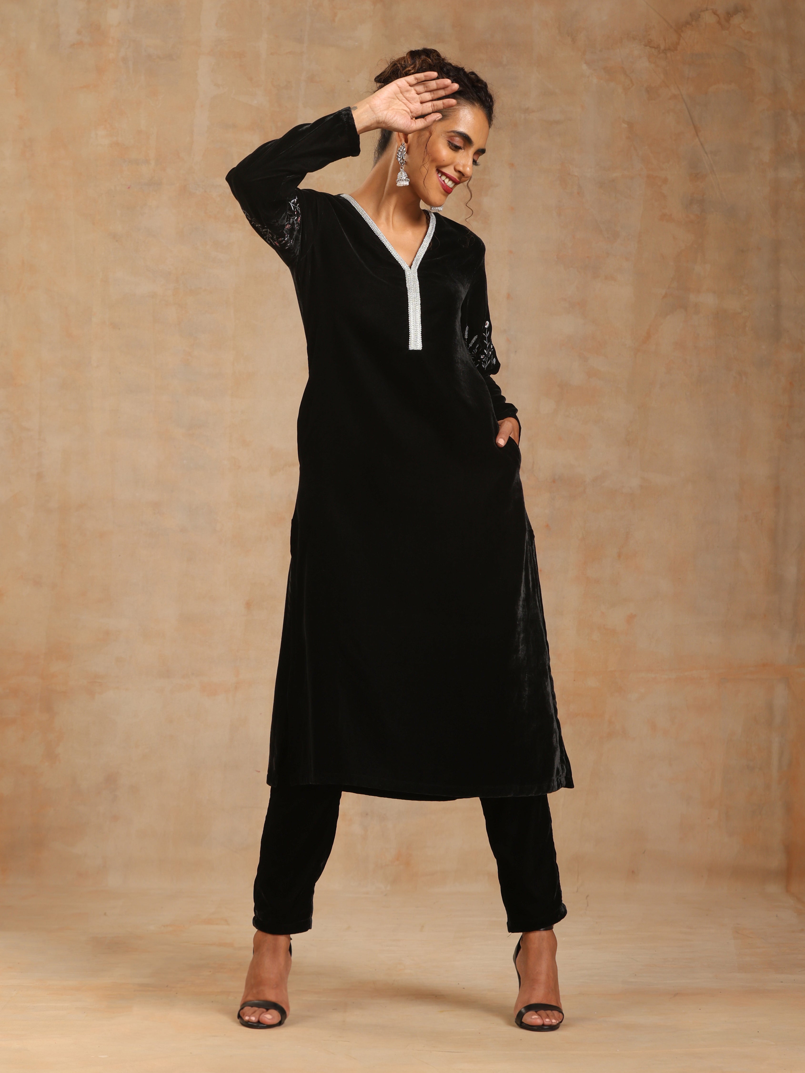 trueBrowns Black Velvet Sleeve Embroidered Kurta - Distacart