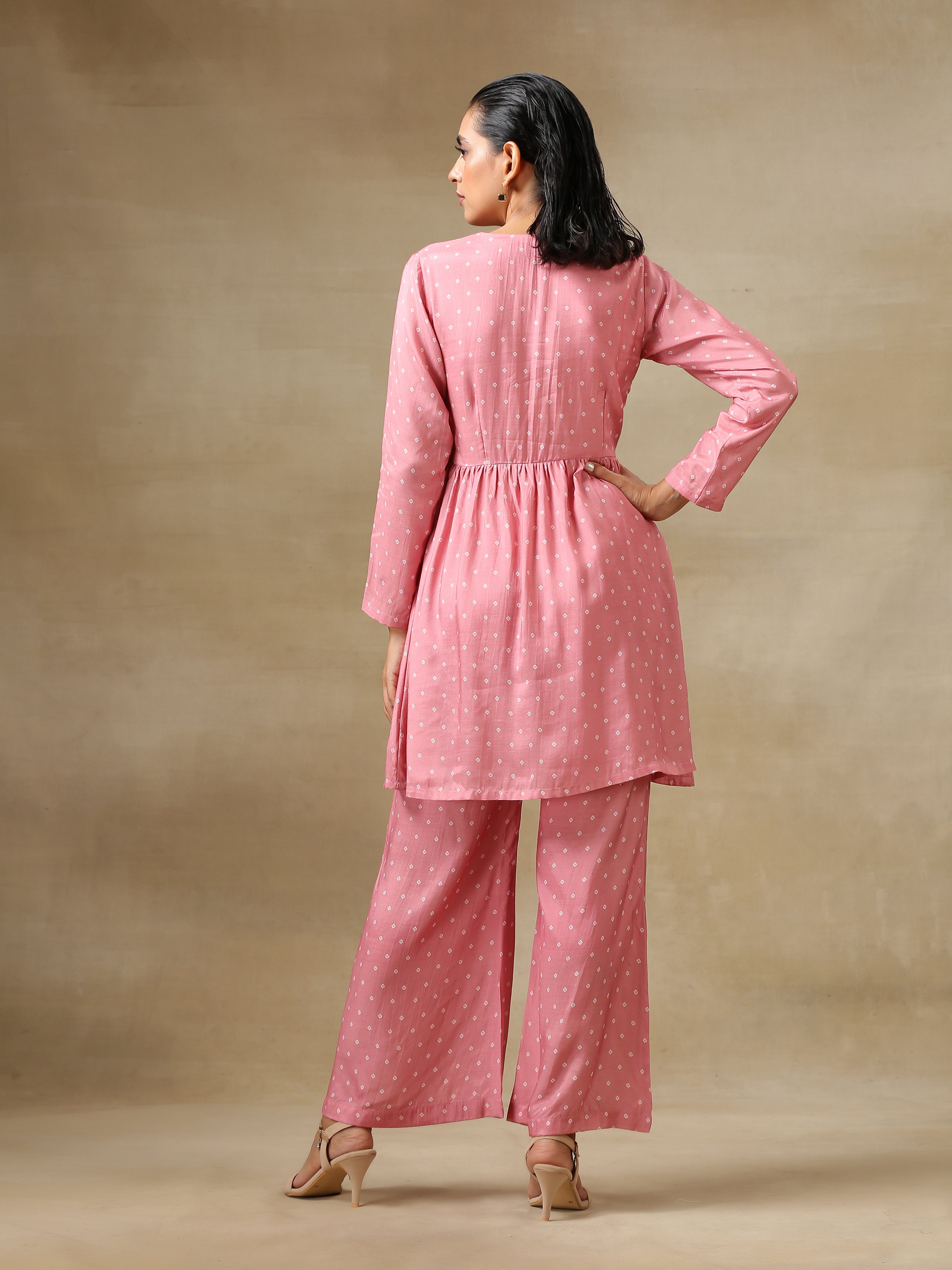 trueBrowns Light Mauve Bandhani Printed Silk Flared Kurta Pant Dupatta Set - Distacart