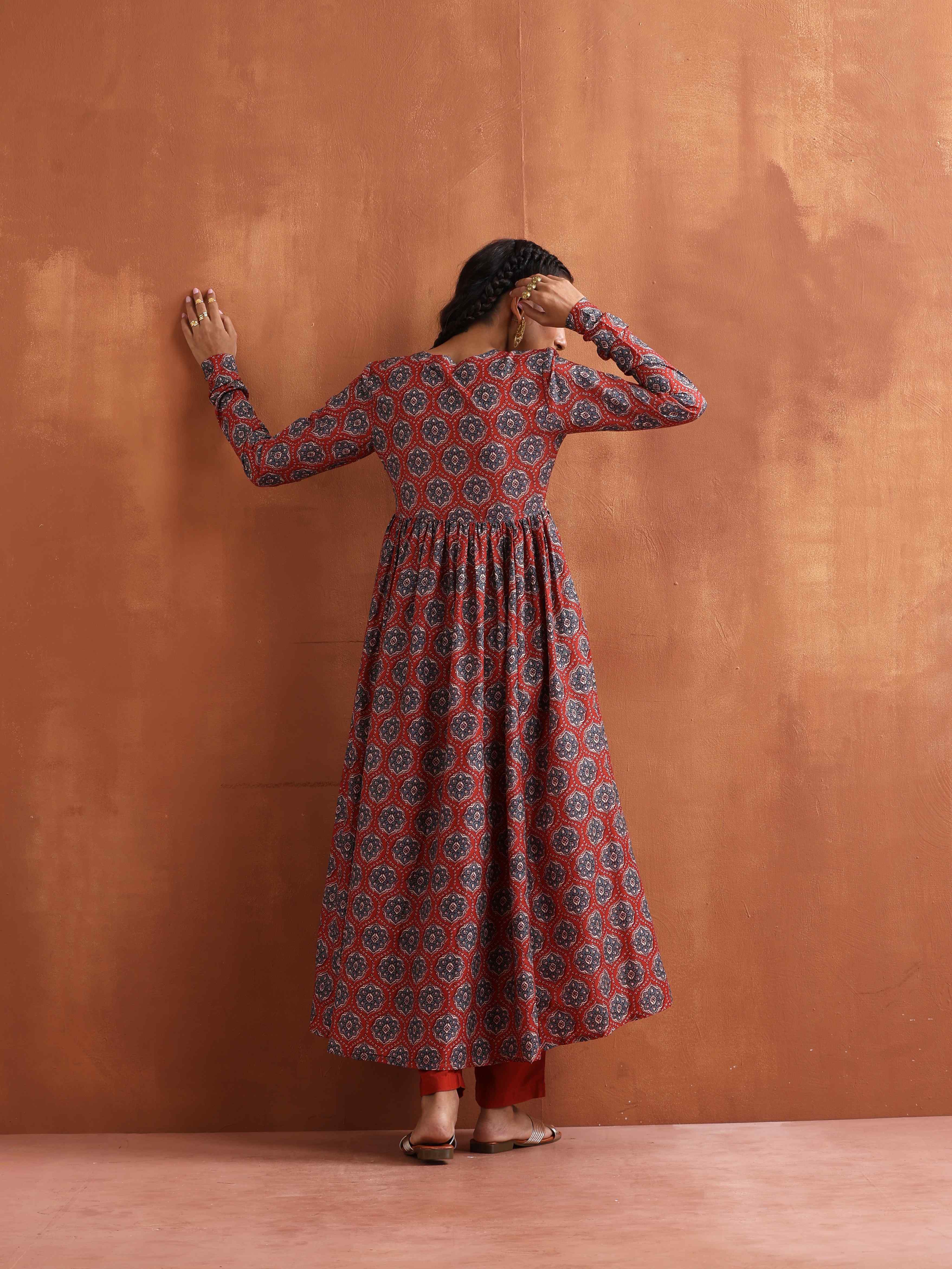 trueBrowns Rust Ajrak Print Flared Anarkali Kurta Set - Distacart