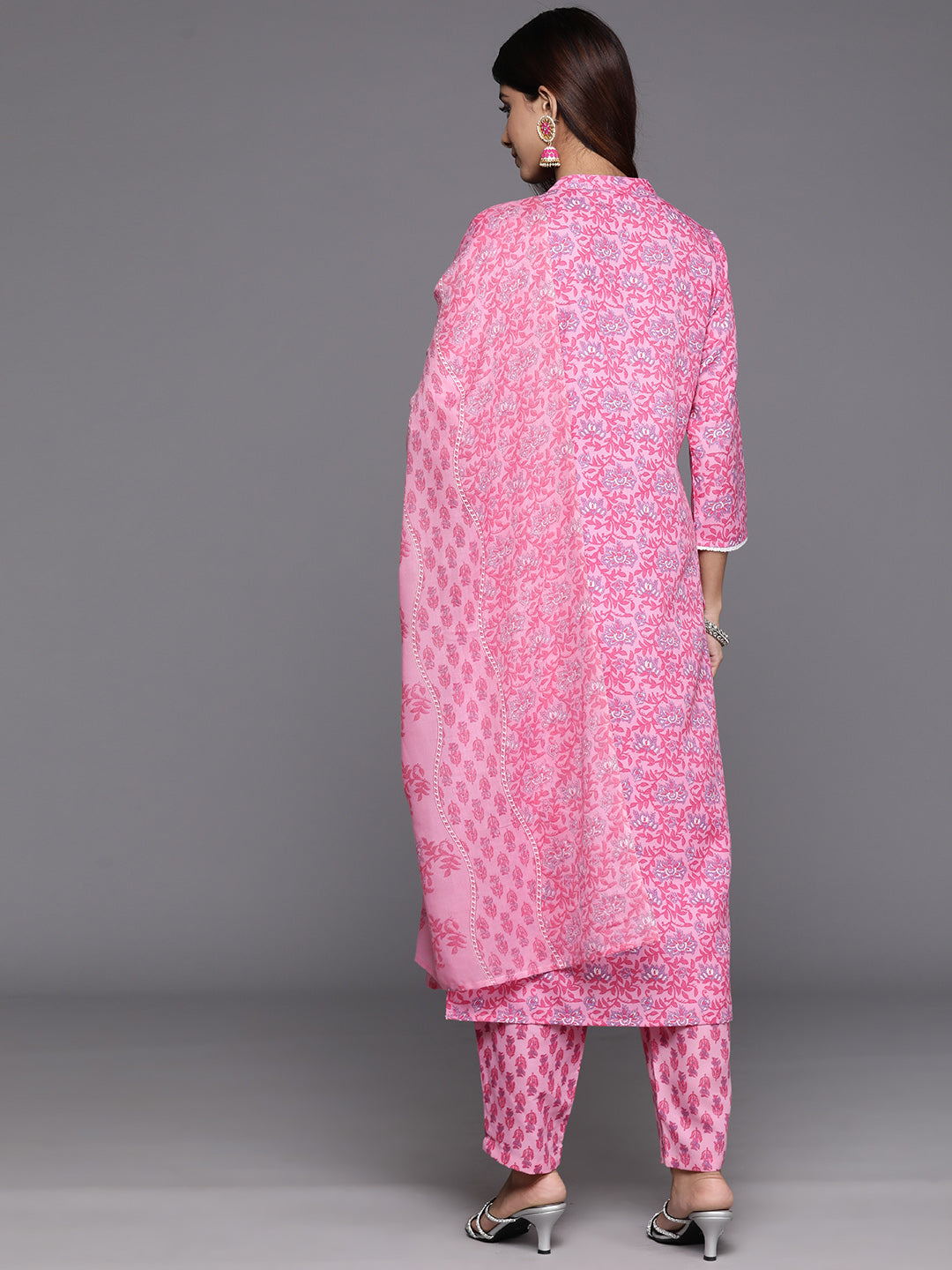 Varanga Women Pink Floral Printed Kurta Paired With Bottom & Dupatta - Distacart