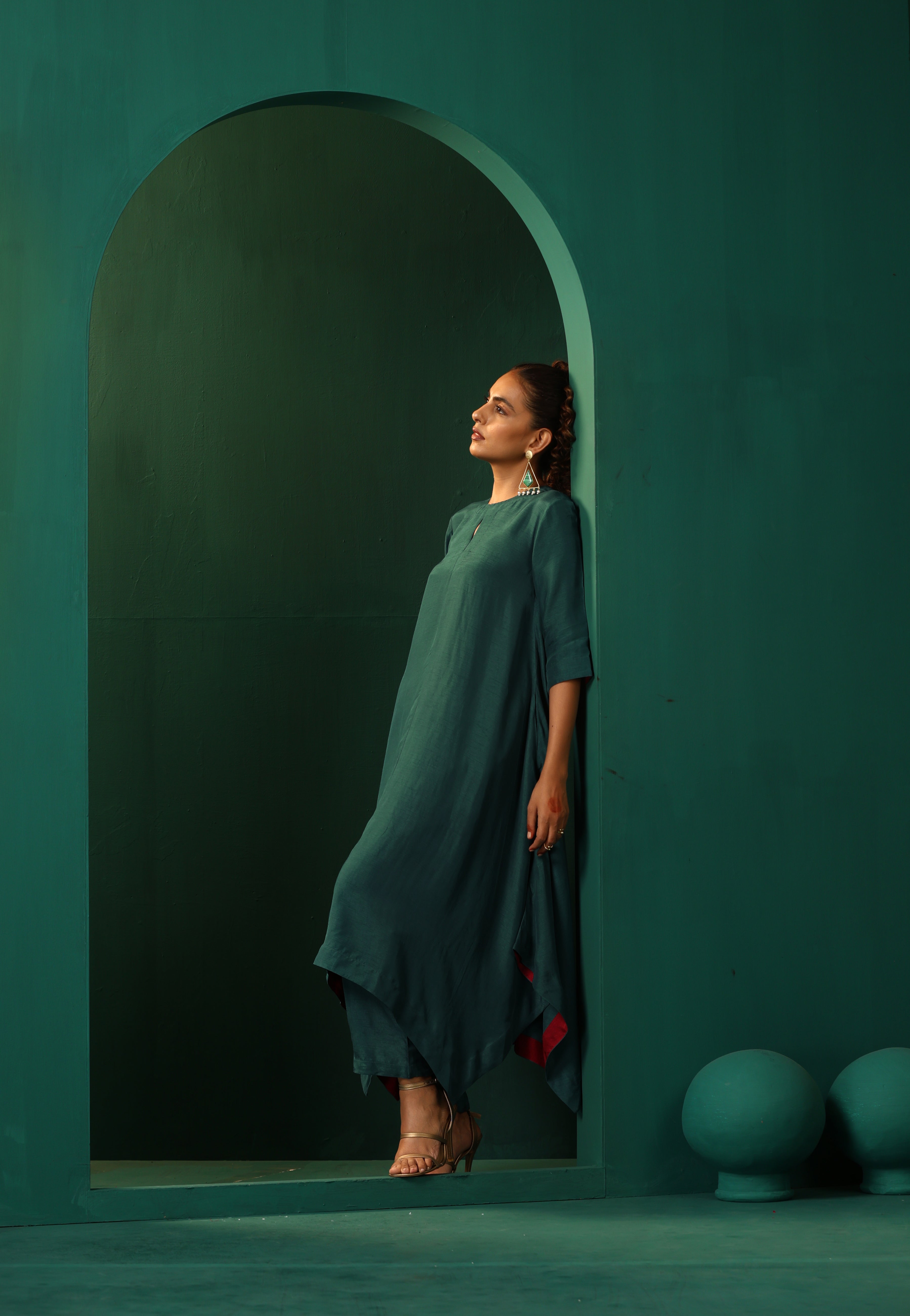 trueBrowns Teal Silk Handkerchief Kurta Pant Set - Distacart