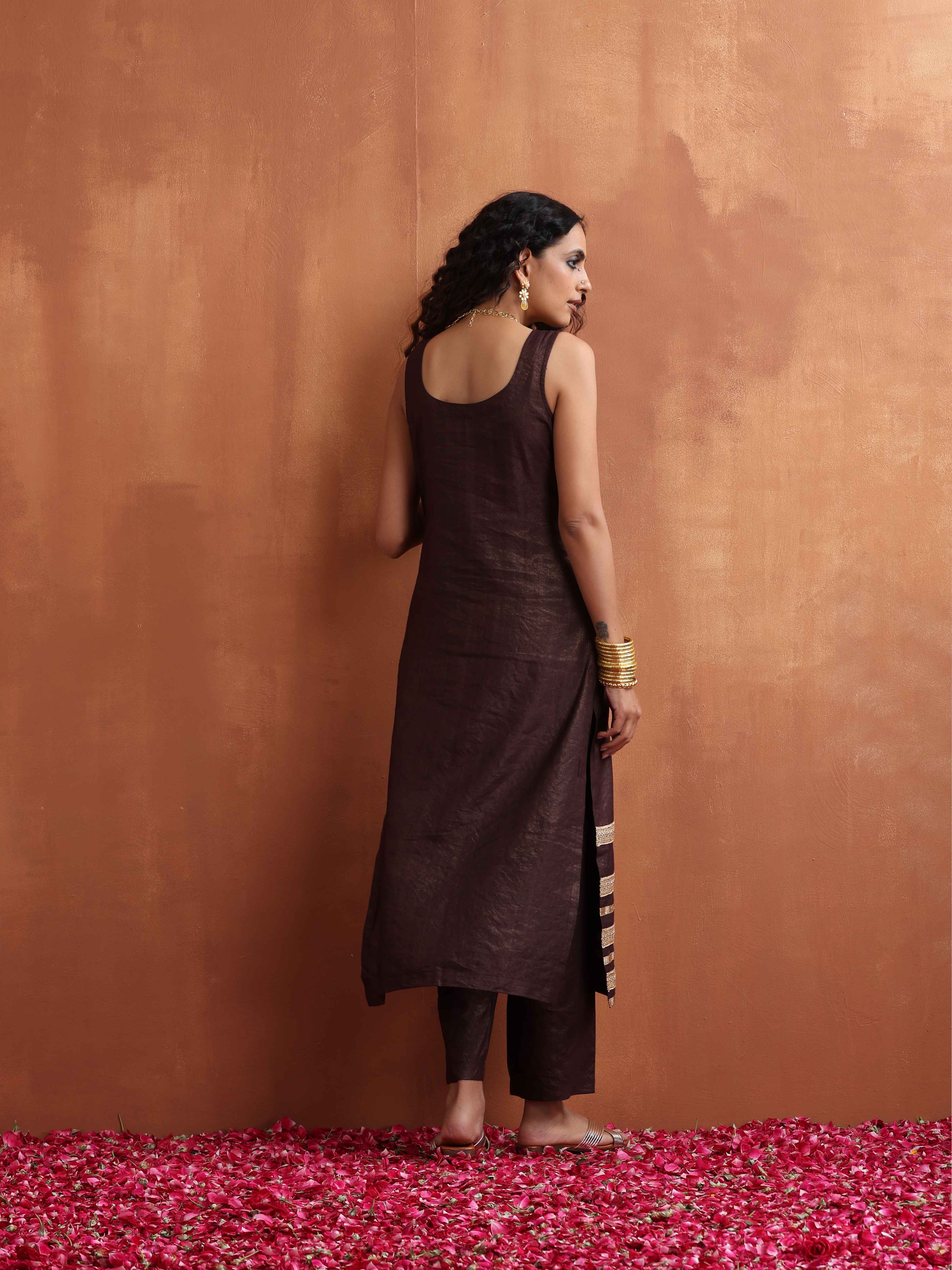 trueBrowns Brown Metallic Straight Kurta Set - Distacart