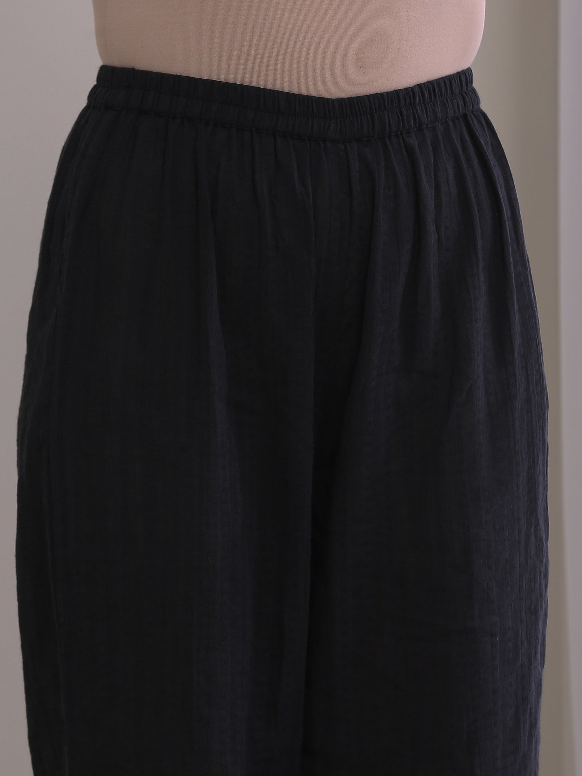 trueBrowns Black Dobby Neck Pleat Kurta Pant Set - Distacart