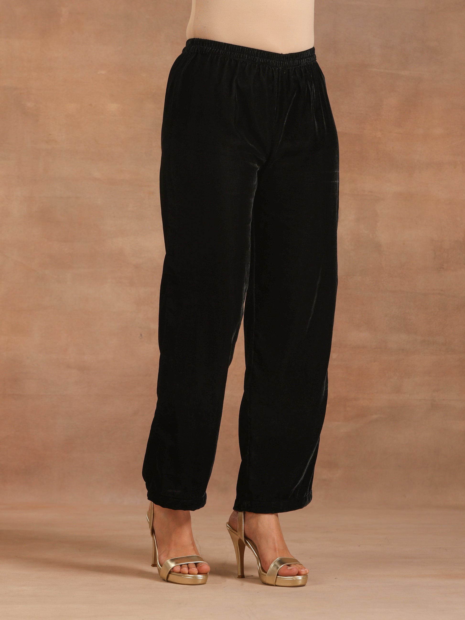 trueBrowns Black Velvet Embroidered Relaxed Co-ord Set - Distacart