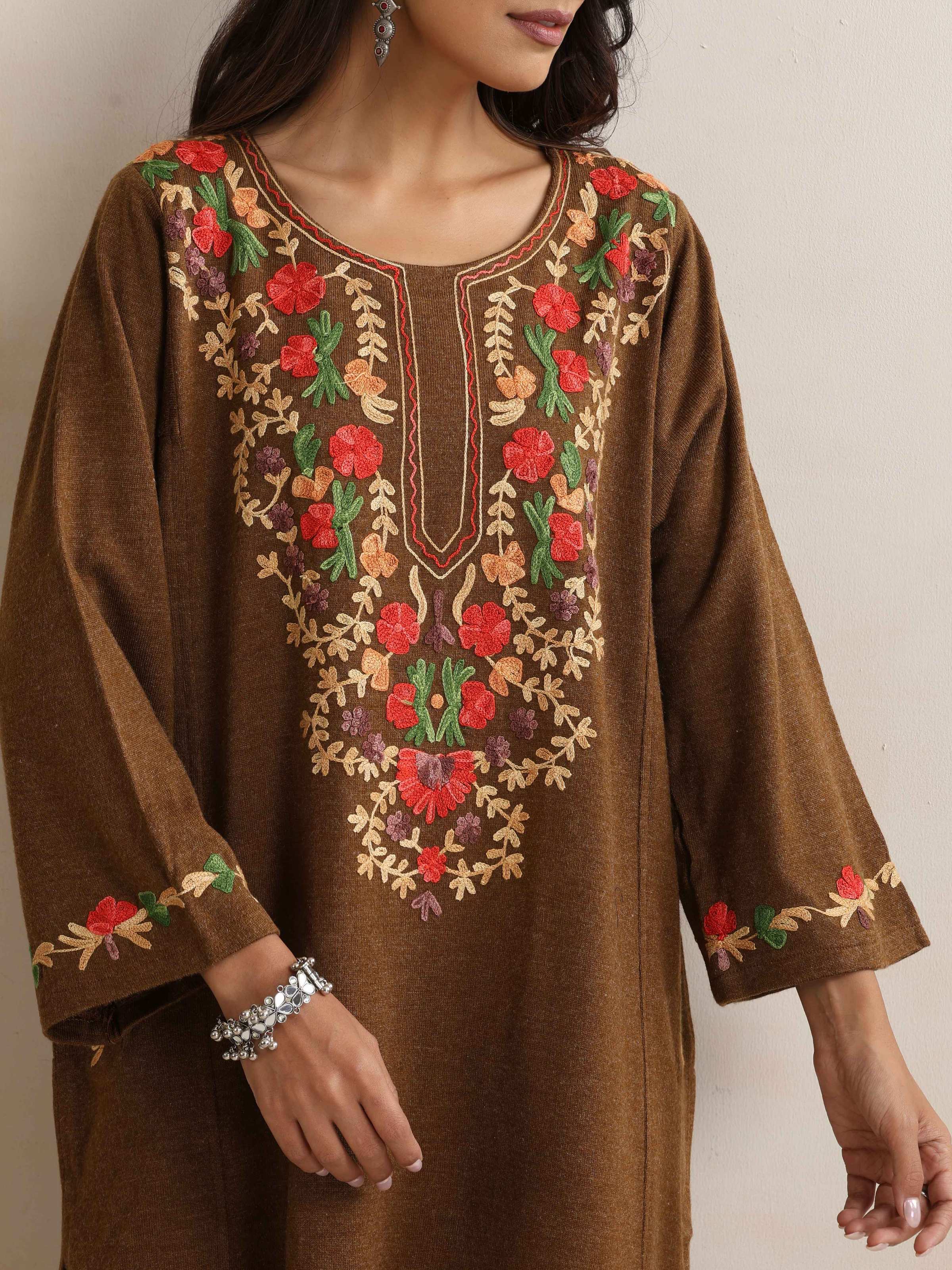 trueBrowns Brown Kashmiri Embroidered Woollen Phiran Kurta - Distacart