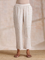 Thumbnail for trueBrowns White With Small Floral Booti Print Cotton Pleated Co-Ord Set - Distacart