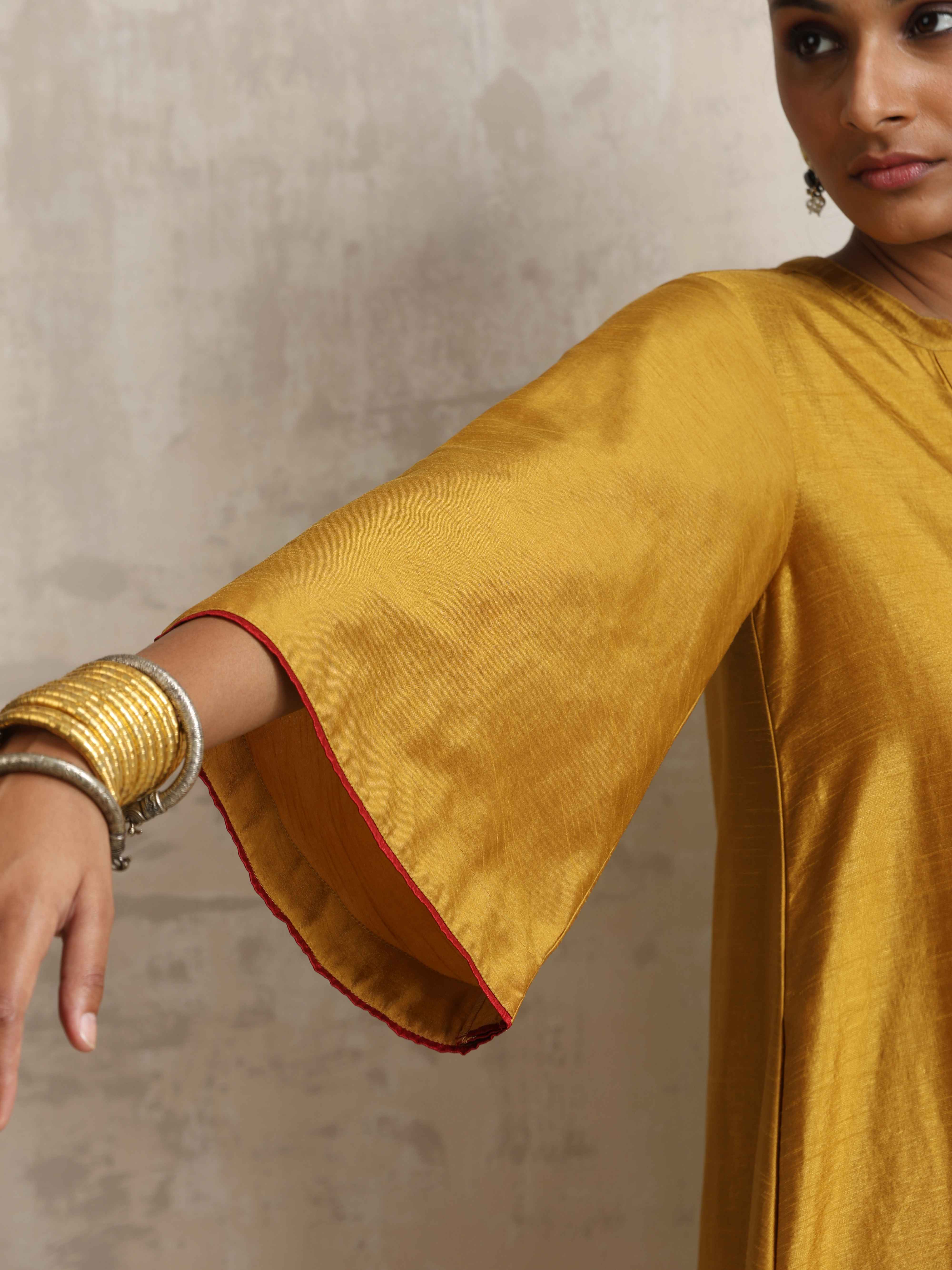 trueBrowns Gold Silk Kurta Set - Distacart
