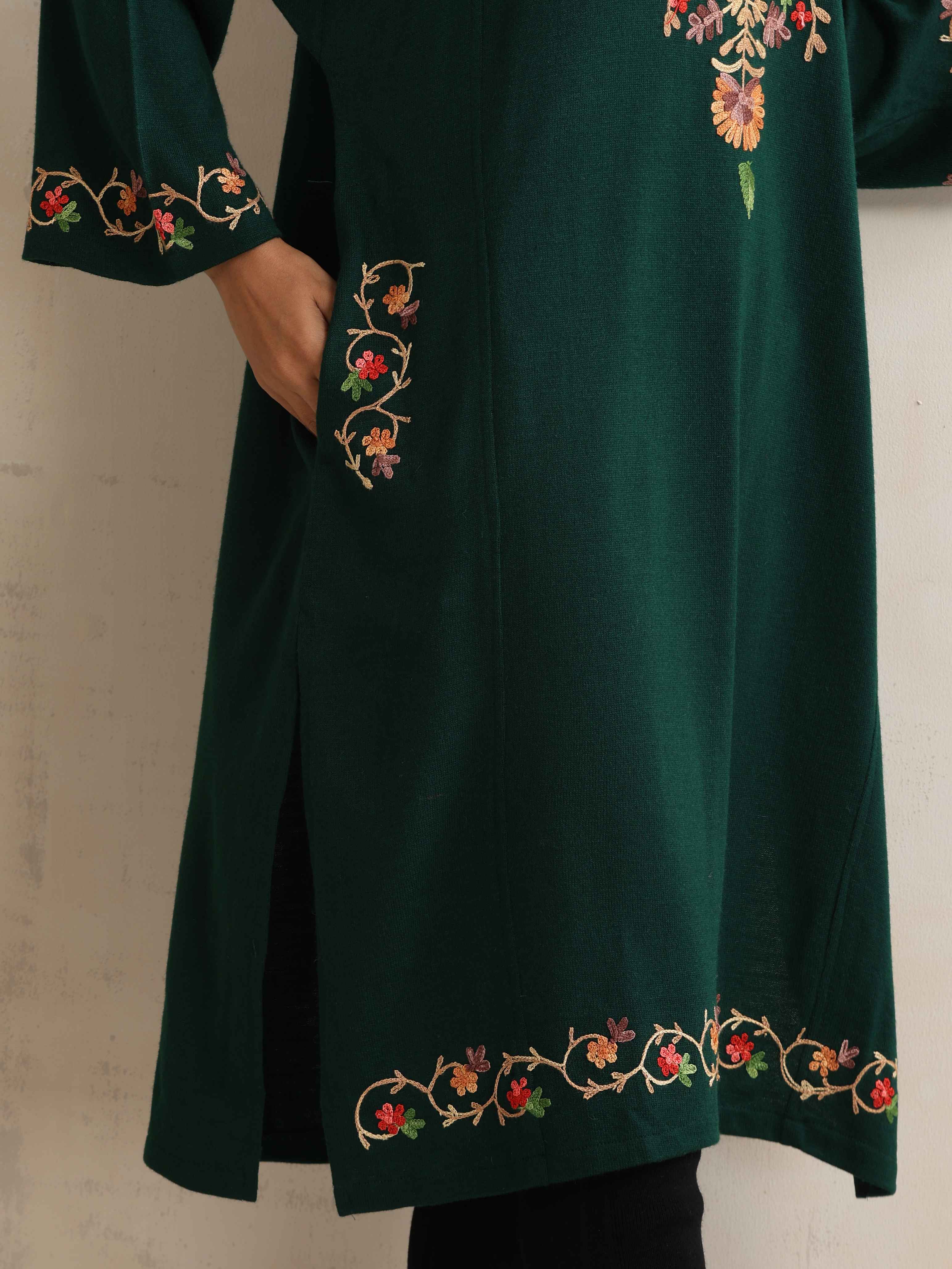 trueBrowns Green Kashmiri Embroidered Woollen Phiran Kurta - Distacart