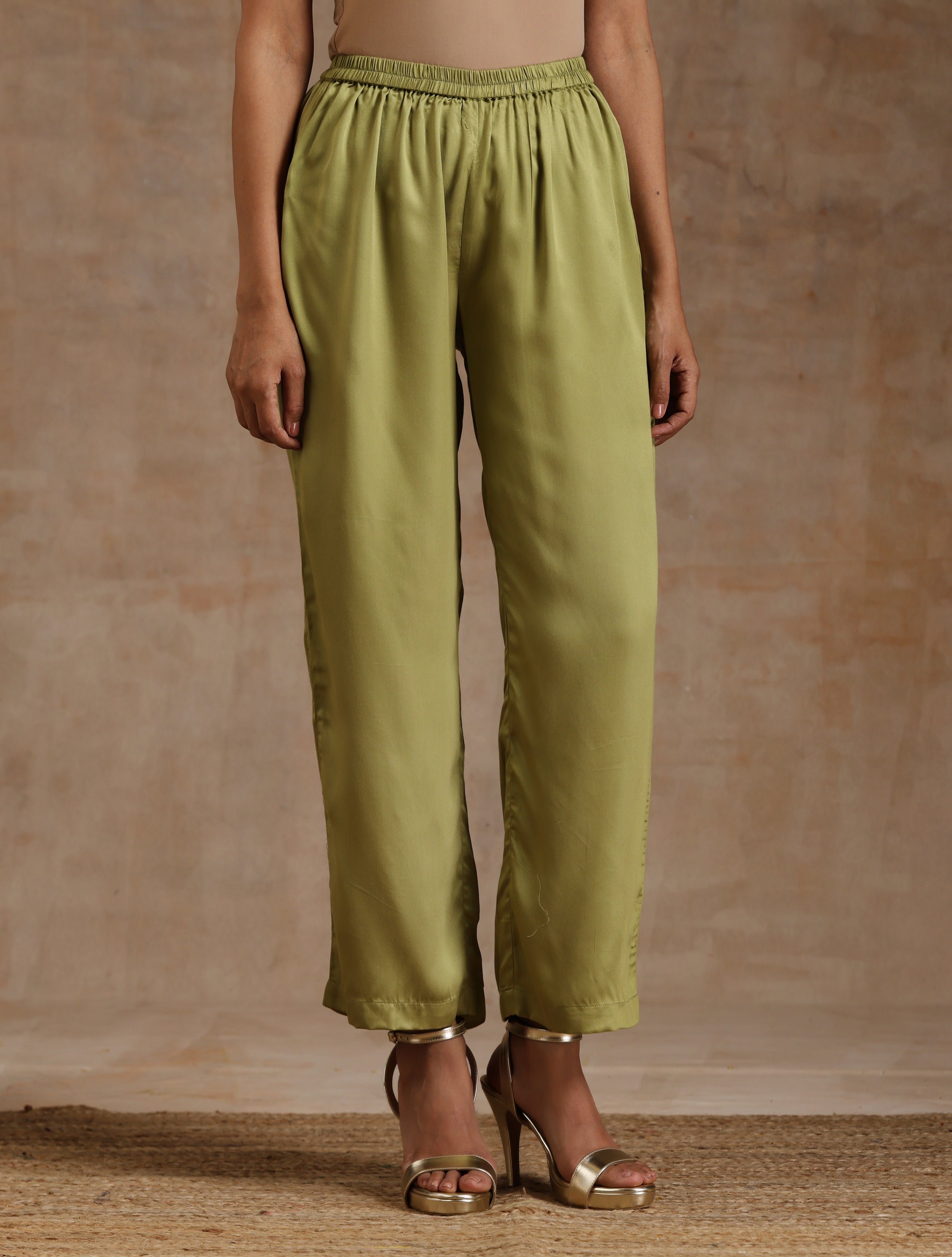 trueBrowns Light Green Modal Satin Kaftan Kurta Set | Relove