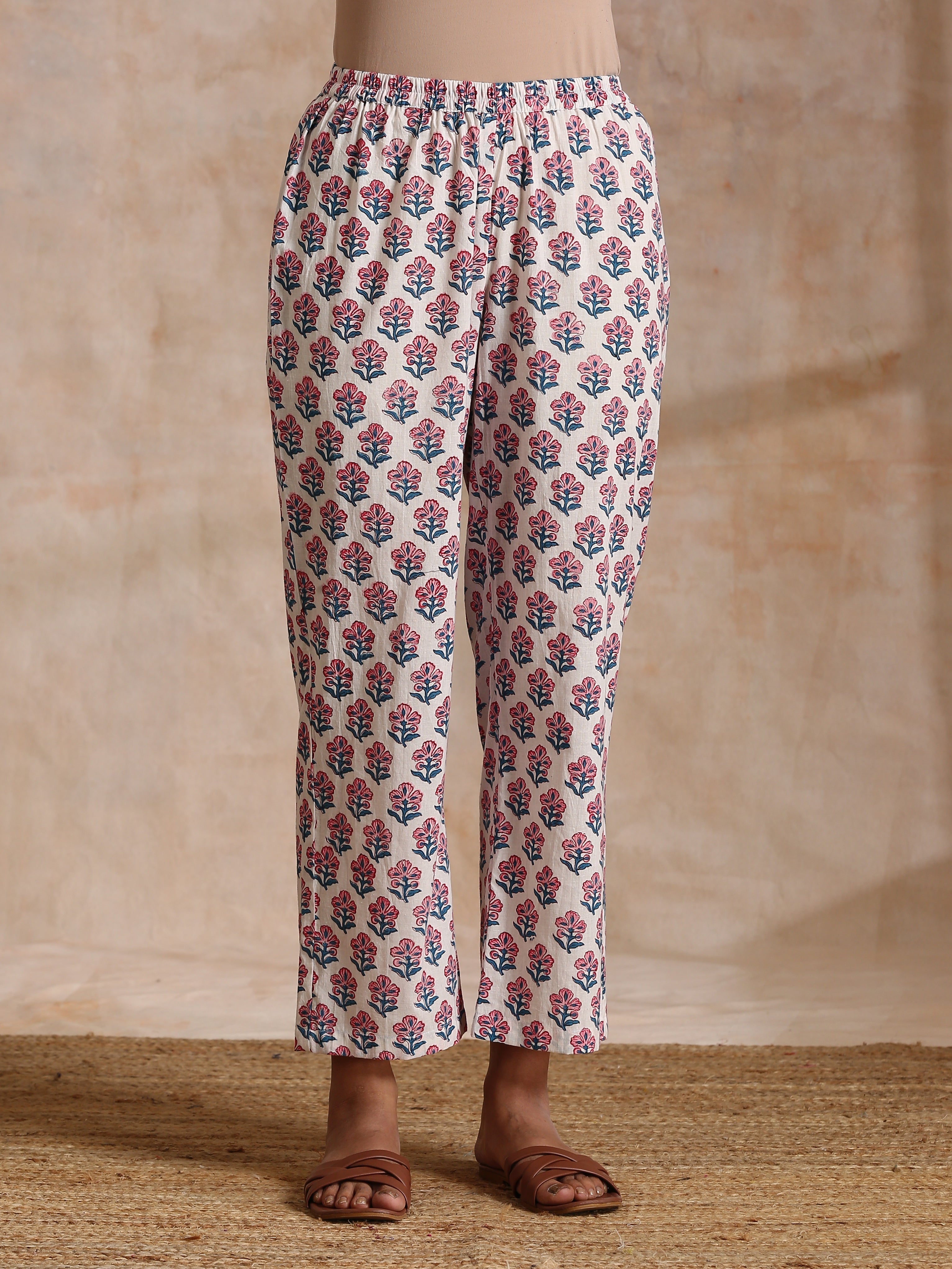 trueBrowns White With Pink Blue Floral Block Print Cotton Flared Slit Kurta Pant Set - Distacart