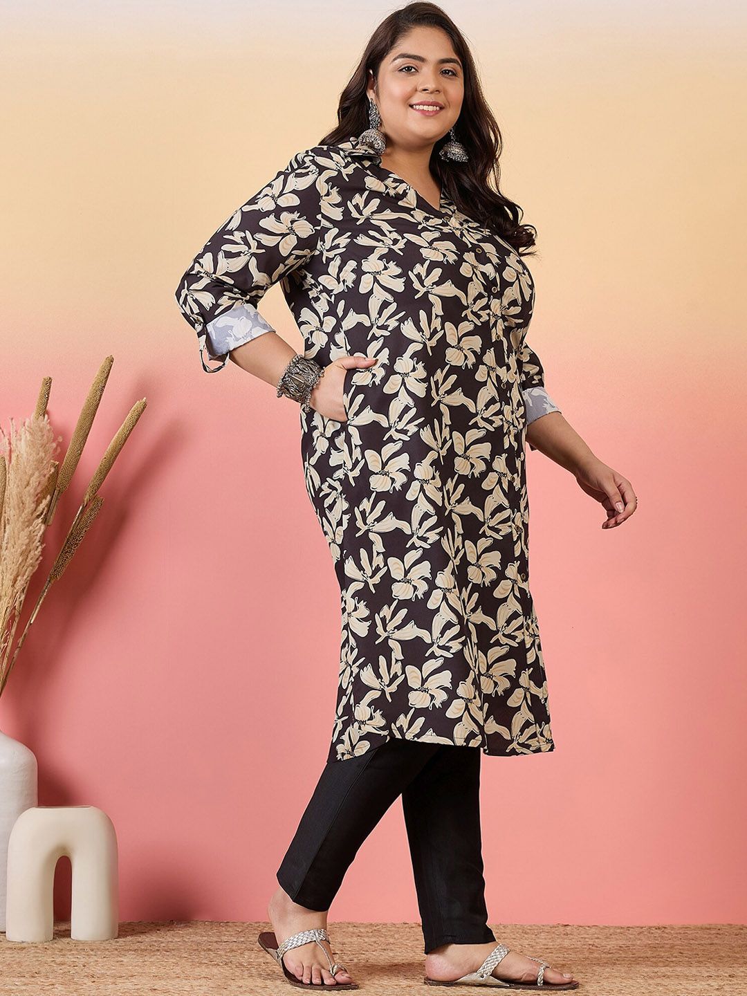 Sztori Plus Size Floral Printed Shirt Collar Roll-Up Sleeves Crepe Pathani Kurta