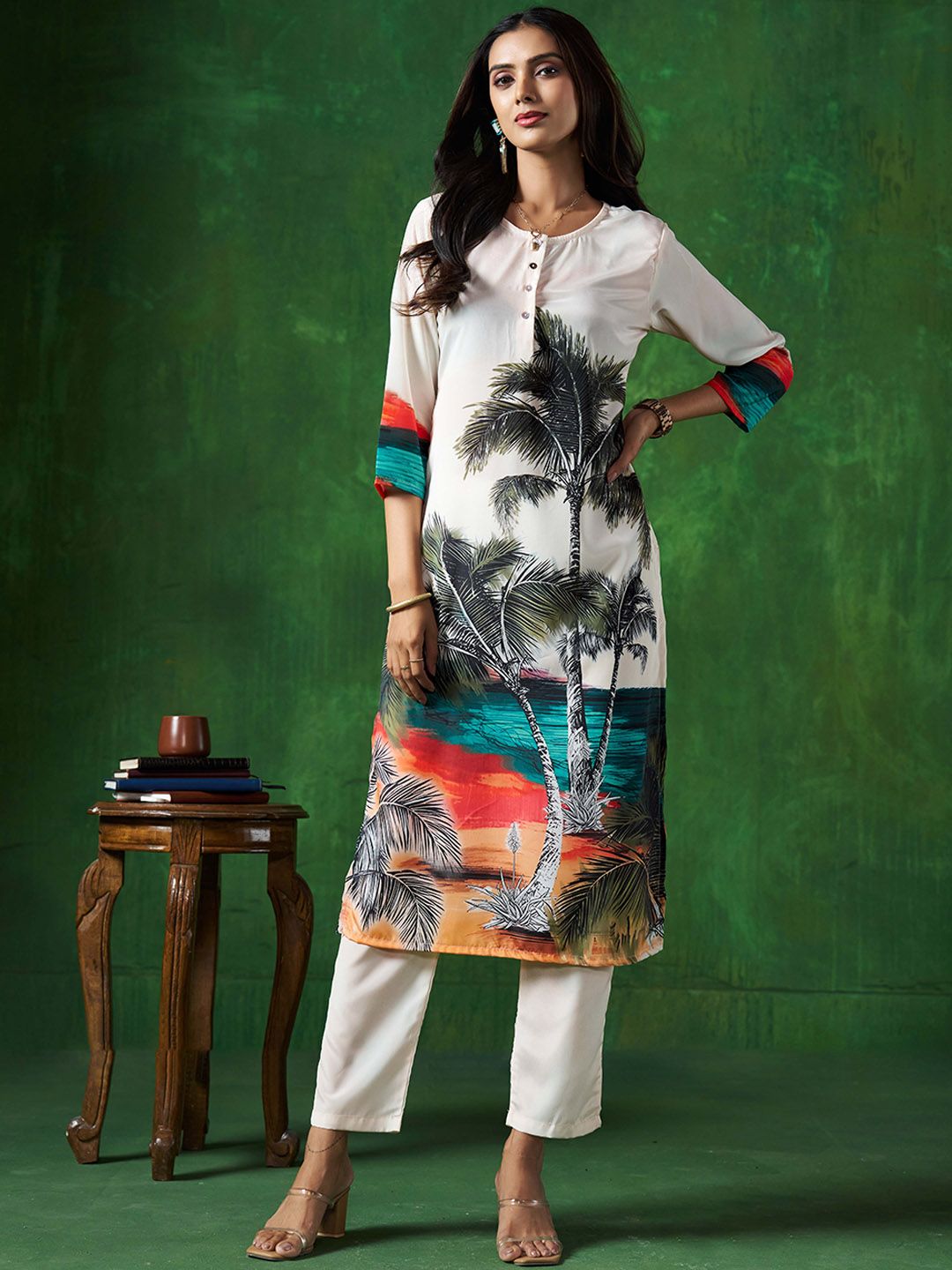 Sangria Abstract Printed Straight Kurta With Trouser