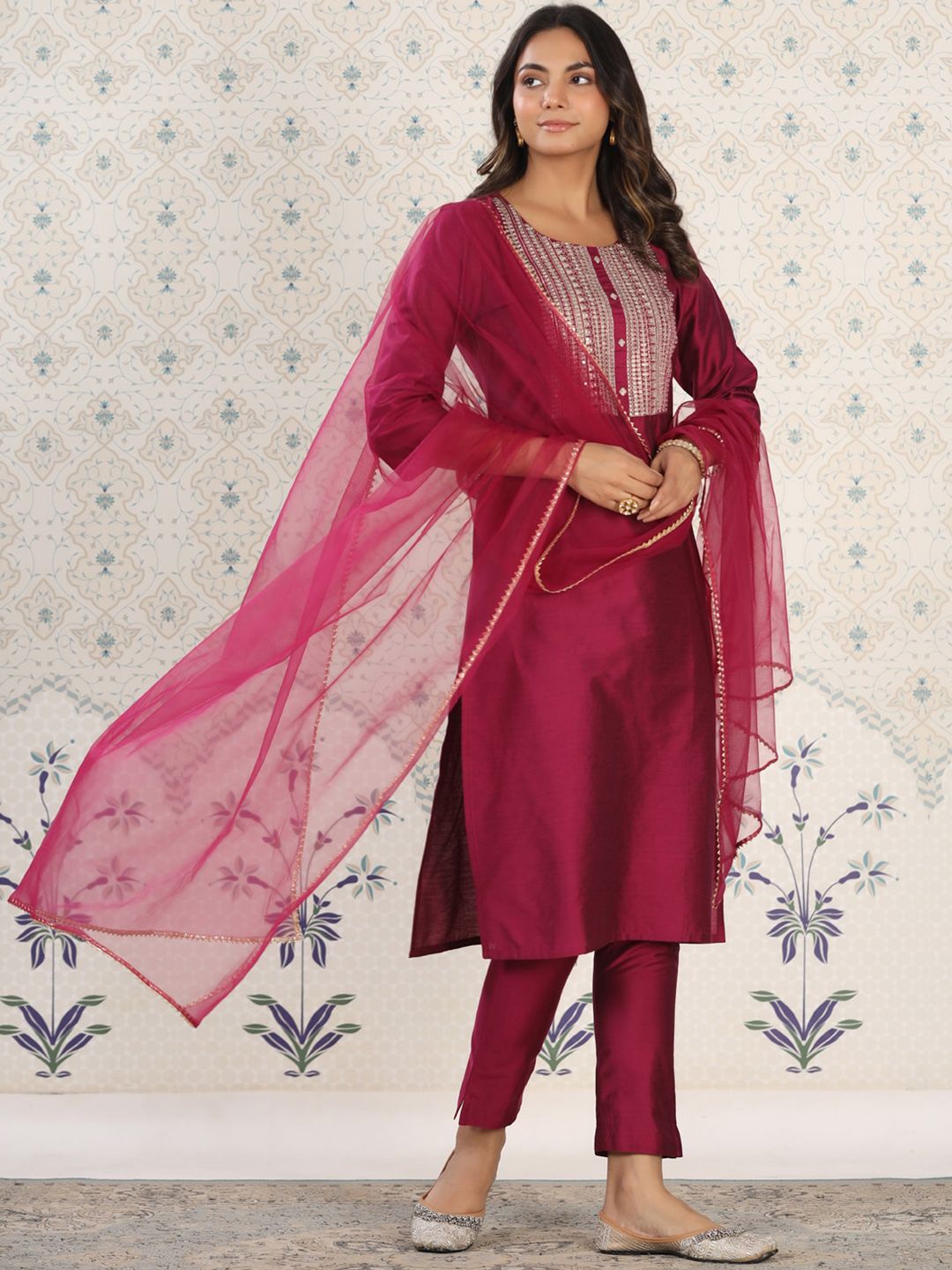 Ode by House of Pataudi Ethnic Motifs Yoke Design Straight Kurta With Trousers & Dupatta - Distacart