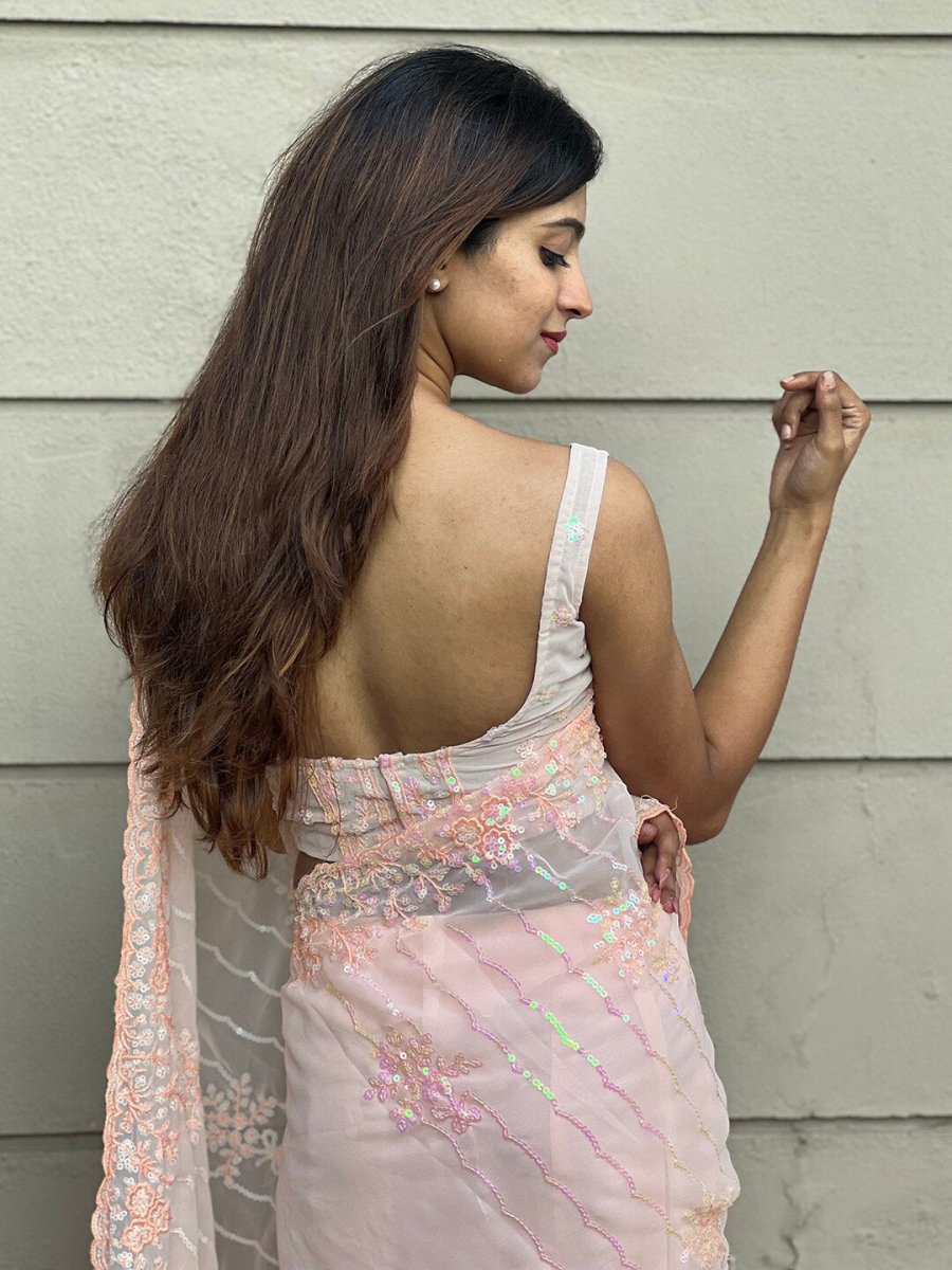 Anouk Peach-Coloured Floral Embellished Sequinned Pure Georgette Saree - Distacart