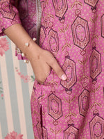 Thumbnail for Ode by House of Pataudi Floral Printed Regular Pure Cotton Kurta with Trousers & Dupatta - Distacart