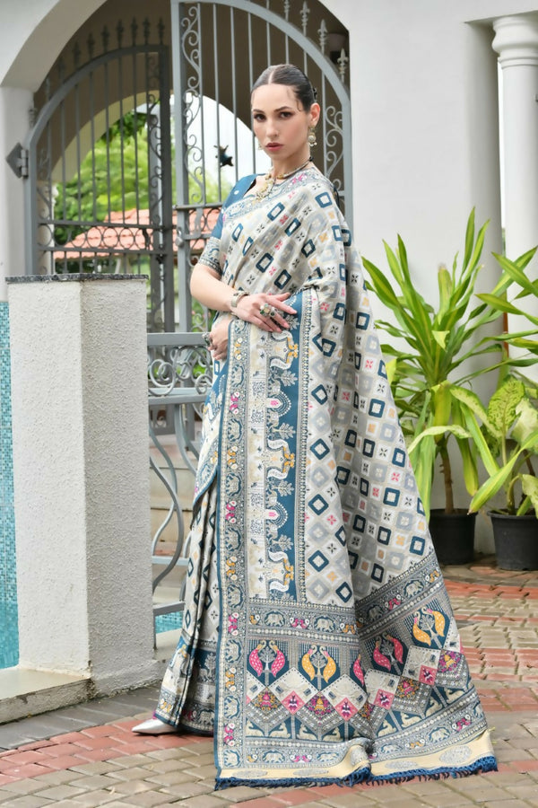 Vishnu Weaves Women's Rama Banarasi Silk Patola Zari Woven Saree with Blouse