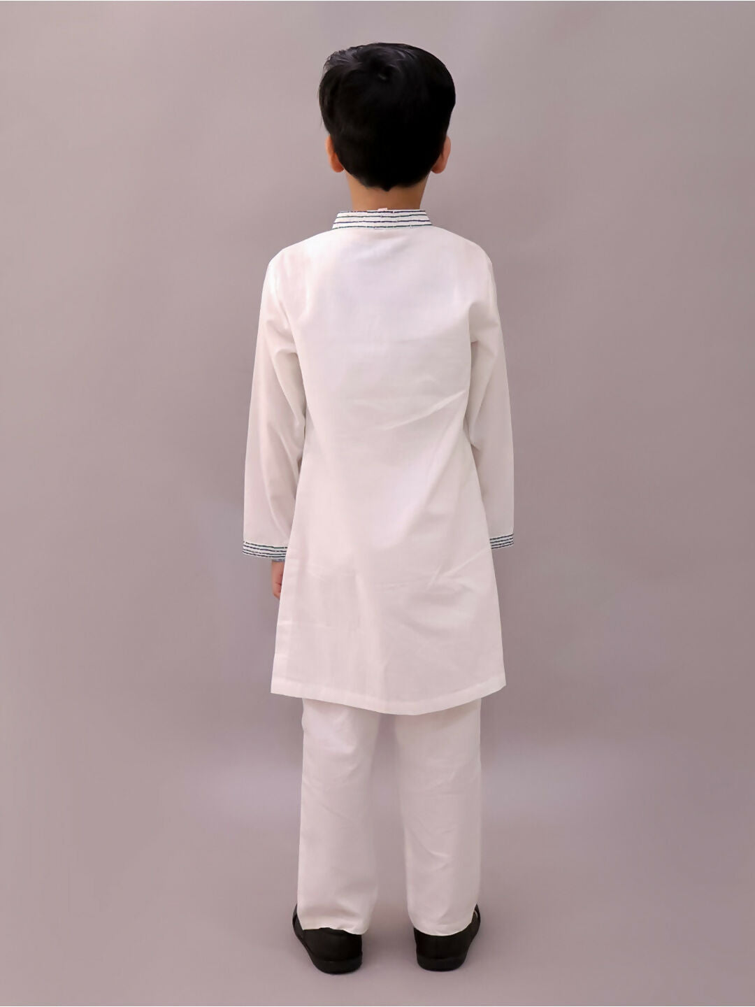 Lil Drama Shor-Gul White Kurta Pyjama with Green Jacket Set For Boys