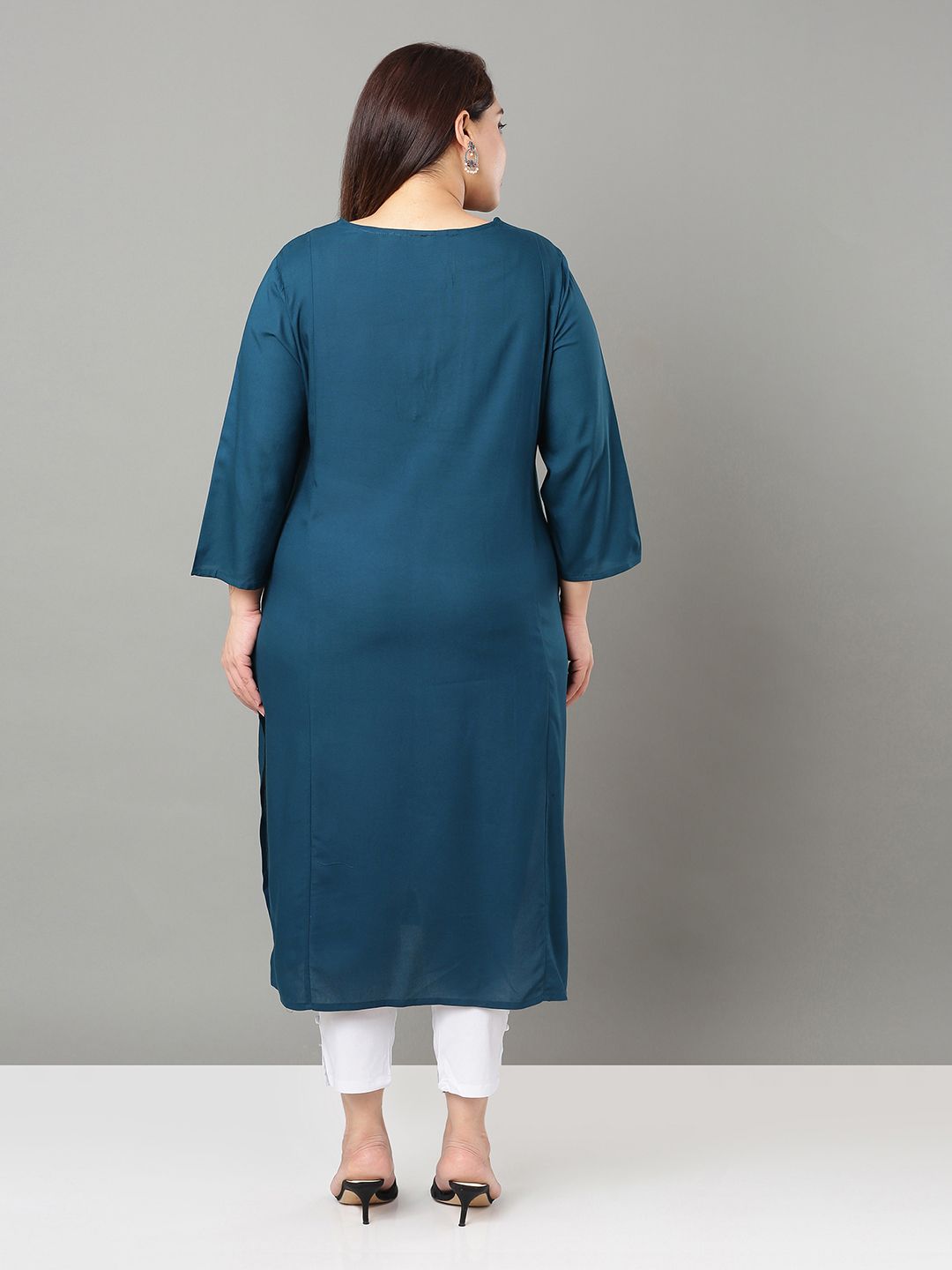 Sztori Plus Size Floral Yoke Design Thread Work Straight Kurta - Distacart