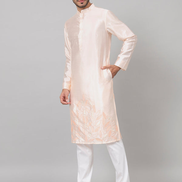 Leafy Silk Kurta With Patch Embellishment by Hilo Design - Distacart