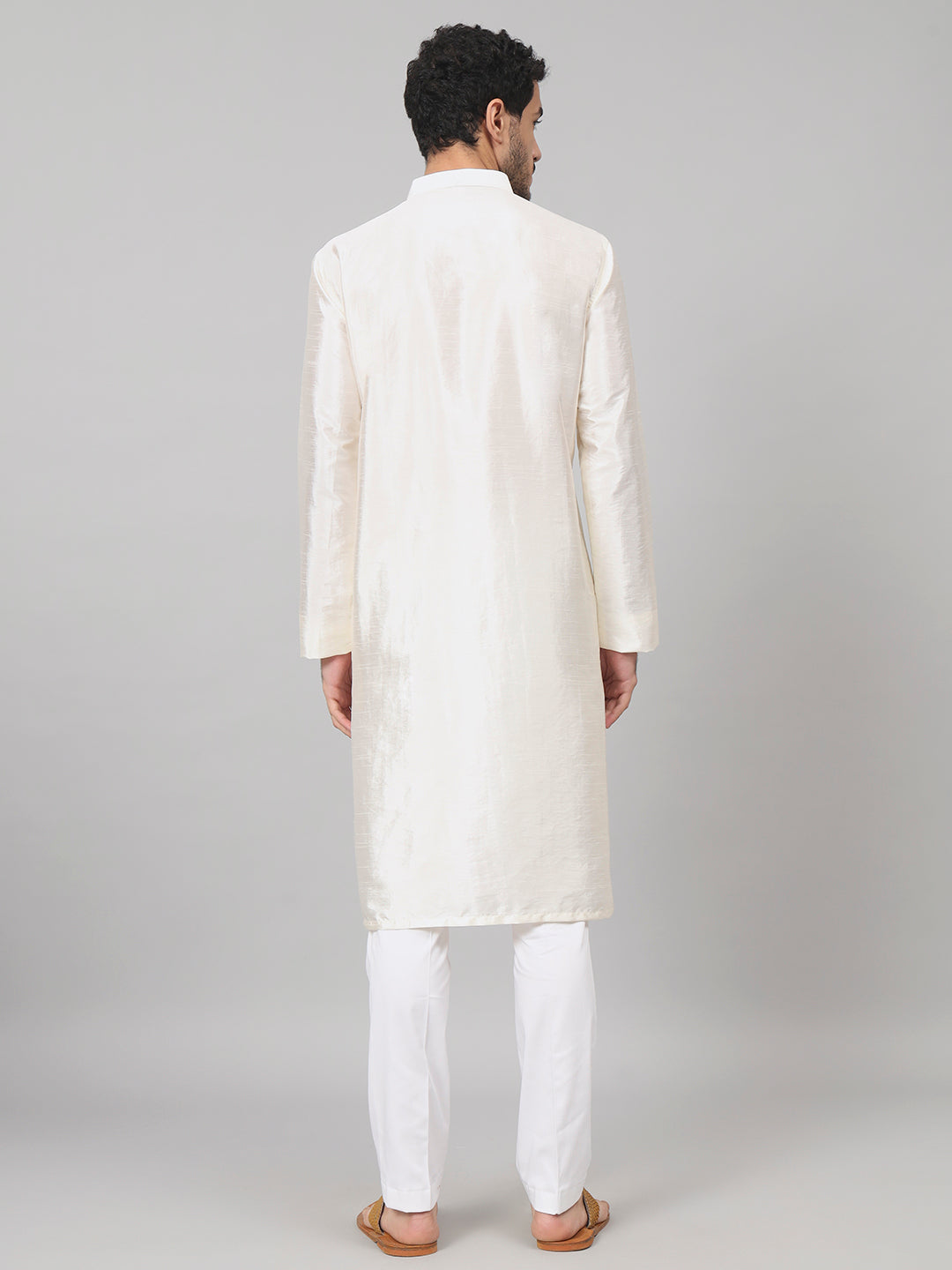 Contours Patels Embroidered Silk Kurta by Hilo Design - Distacart