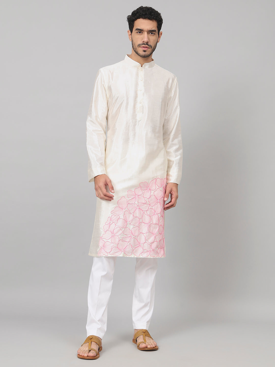 Contours Patels Embroidered Silk Kurta by Hilo Design - Distacart