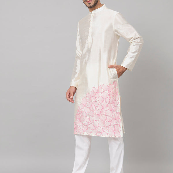 Contours Patels Embroidered Silk Kurta by Hilo Design - Distacart