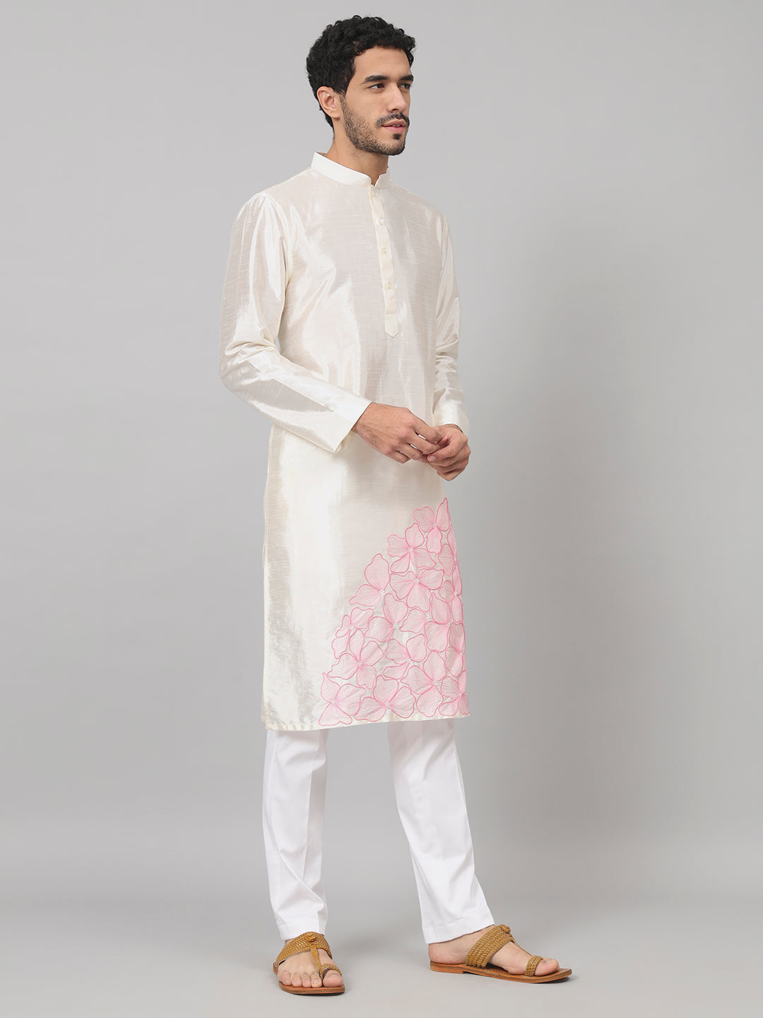 Contours Patels Embroidered Silk Kurta by Hilo Design - Distacart