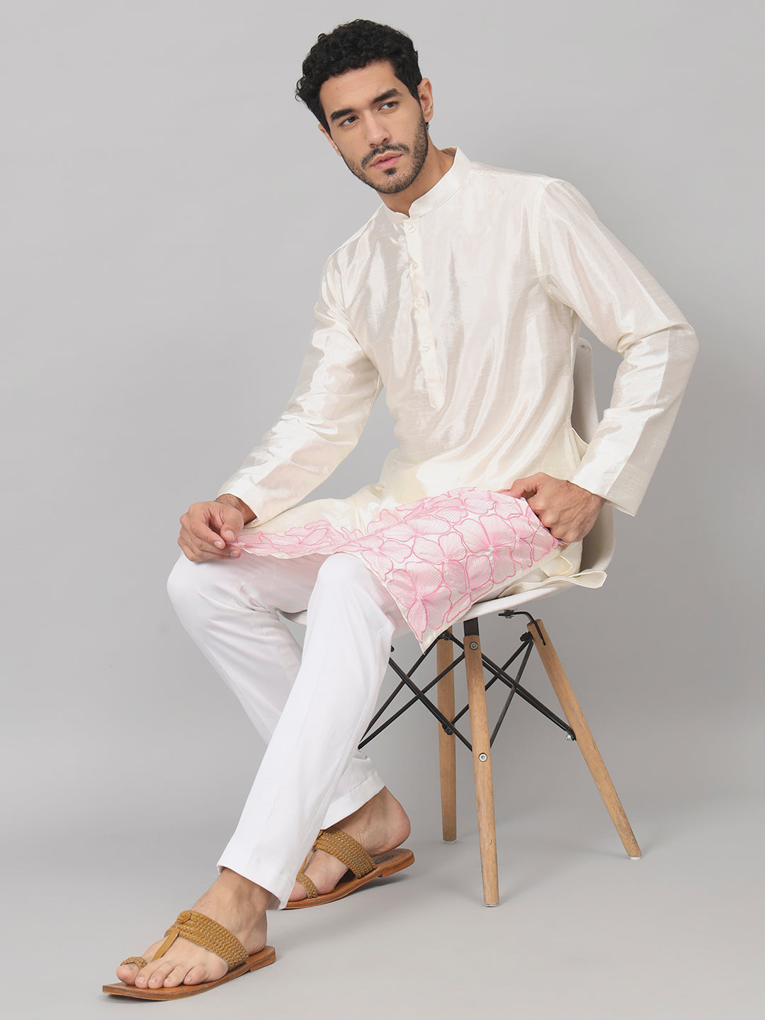 Contours Patels Embroidered Silk Kurta by Hilo Design - Distacart
