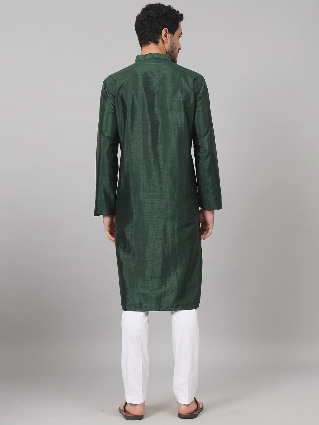 Evergreen Silk Kurta With Patch Embellishments by Hilo Design - Distacart