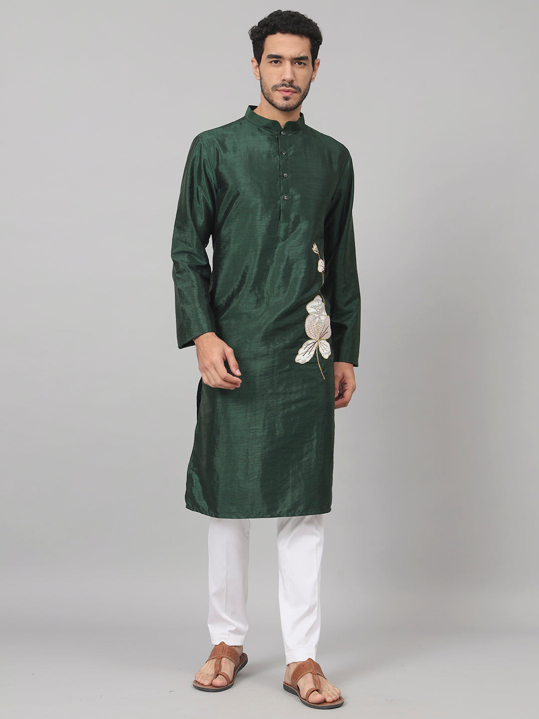 Evergreen Silk Kurta With Patch Embellishments by Hilo Design - Distacart
