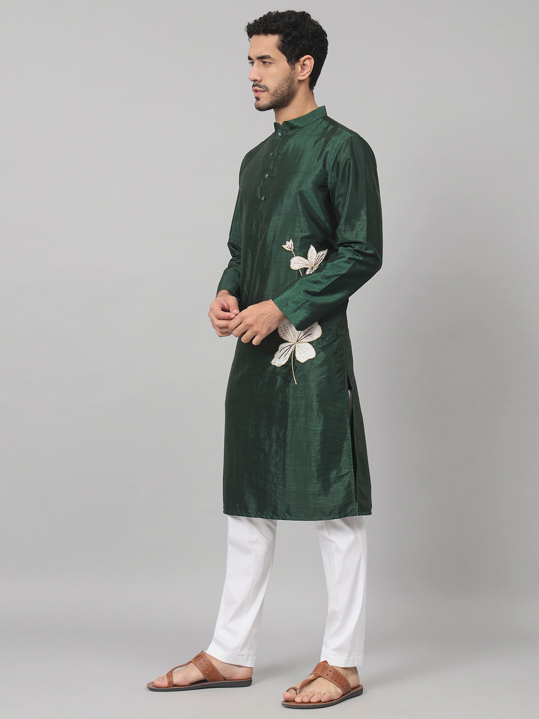 Evergreen Silk Kurta With Patch Embellishments by Hilo Design - Distacart
